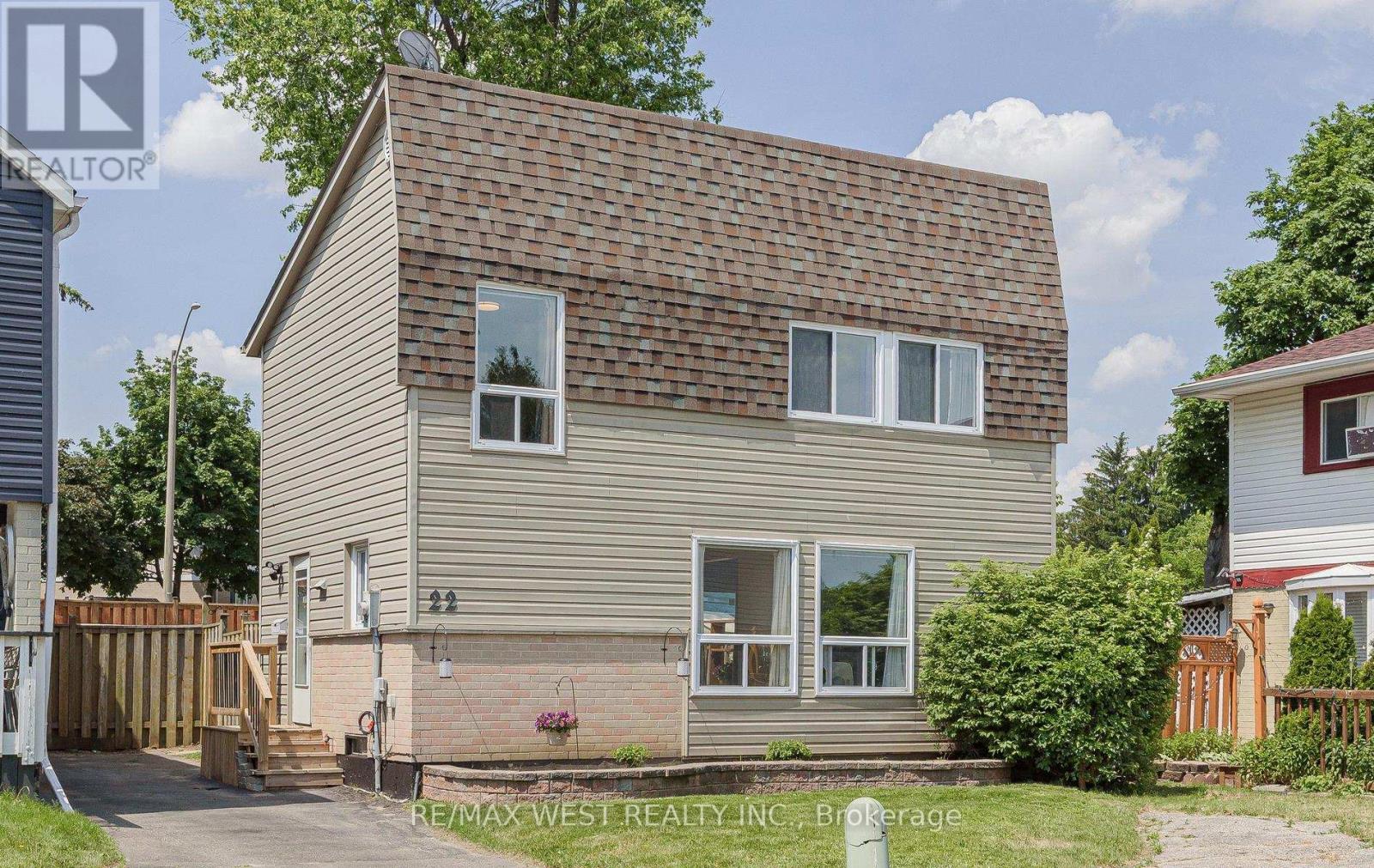 Detached at 22 JOSEPHINE COURT E, Brampton (Northgate)