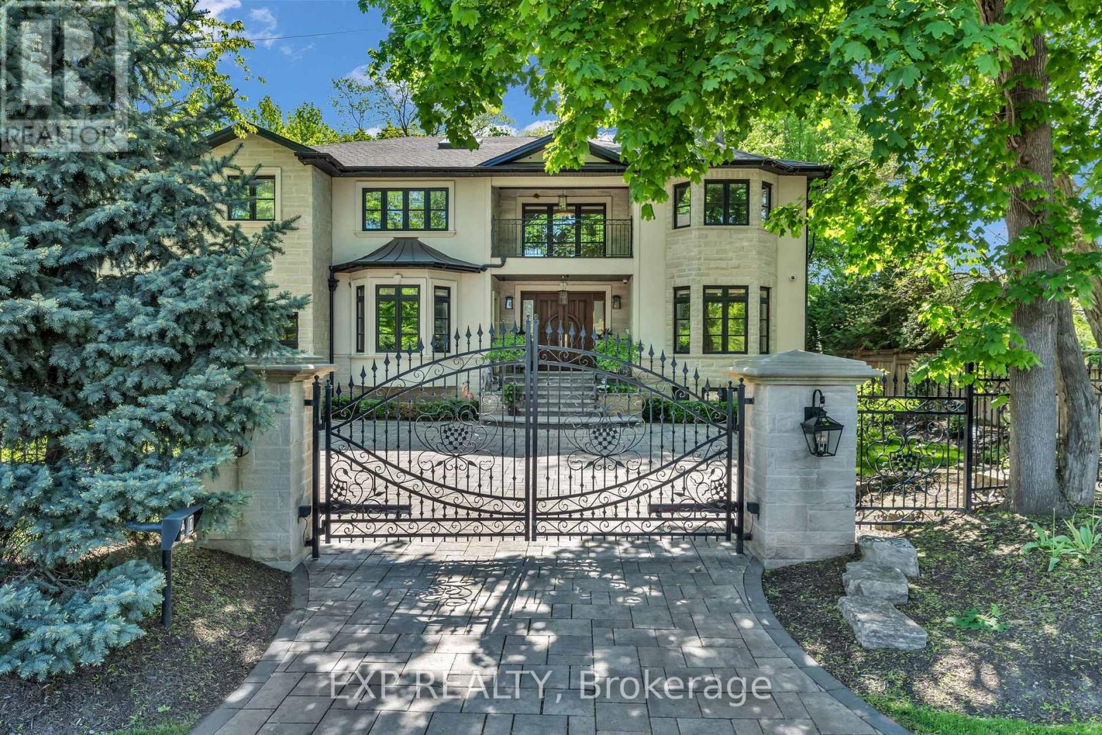 Detached at 606 LAKESHORE ROAD W, Oakville (SW Southwest)