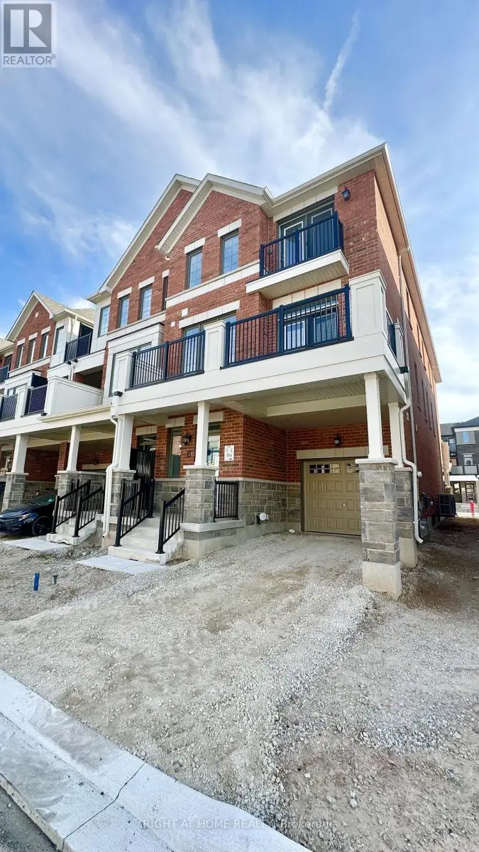 Townhouse at 8 WALCOTT CRESCENT, Brampton (Northwest Brampton)