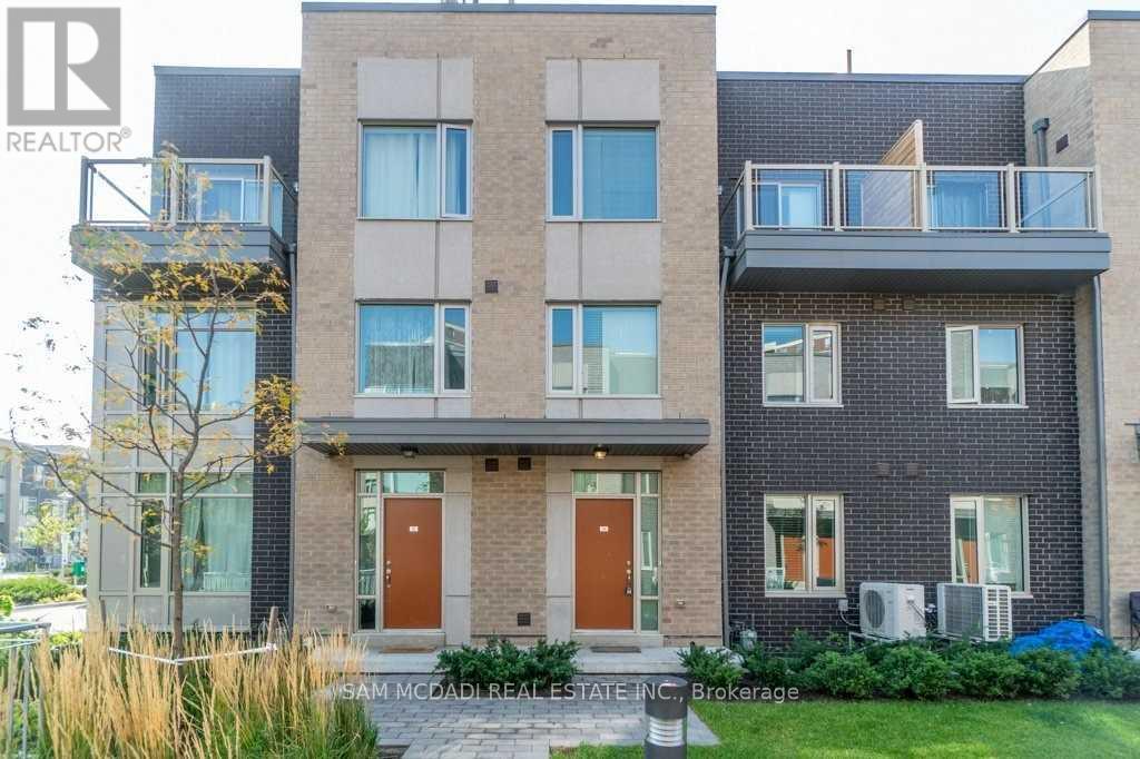 Townhouse at 33 - 22 APPLEWOOD LANE, Toronto