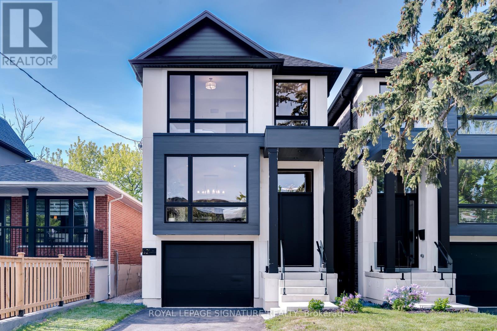 Detached at 62 ASH CRESCENT, Toronto