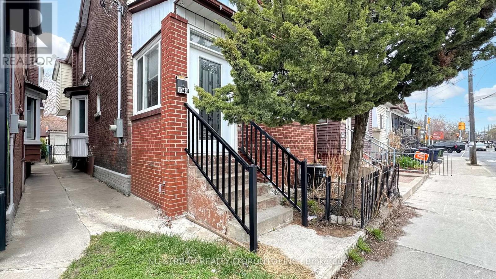 Detached at 1040 OSSINGTON AVENUE, Toronto