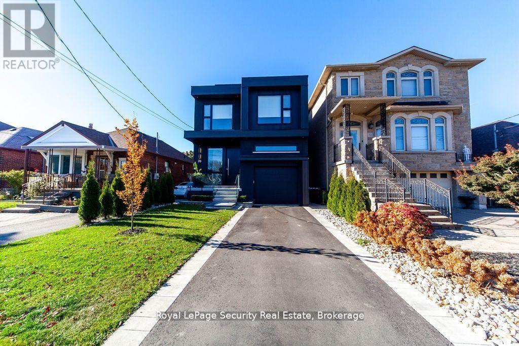 Detached at 2 - 70 CHAMBERLAIN AVENUE, Toronto (Briar Hill-Belgravia)