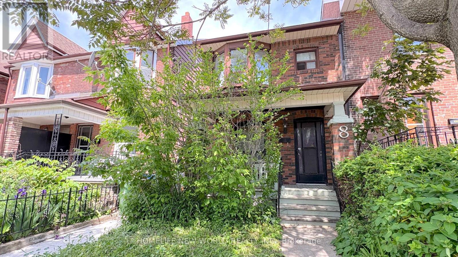 Detached at 8 BURNFIELD AVENUE, Toronto