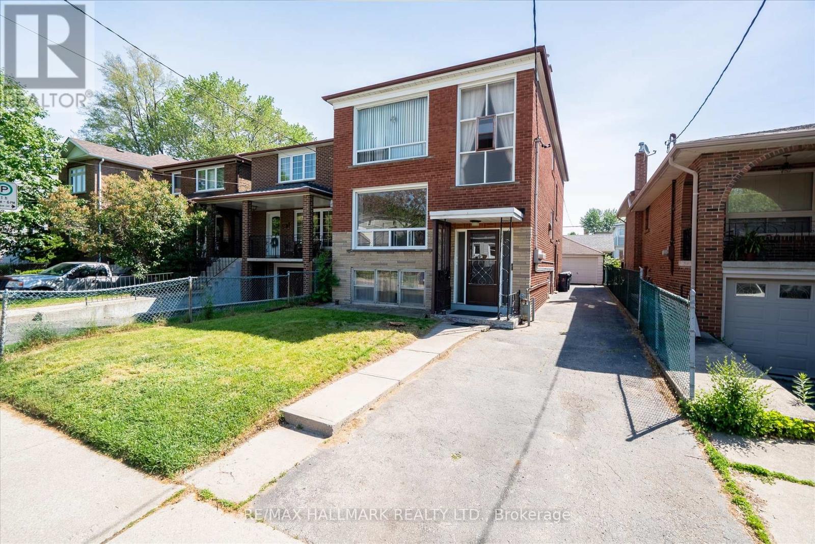 Detached at 11 PRISCILLA AVENUE, Toronto