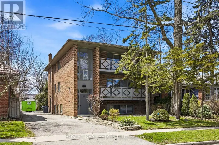 Multiplex at 24 OAKWOOD AVENUE N, Mississauga