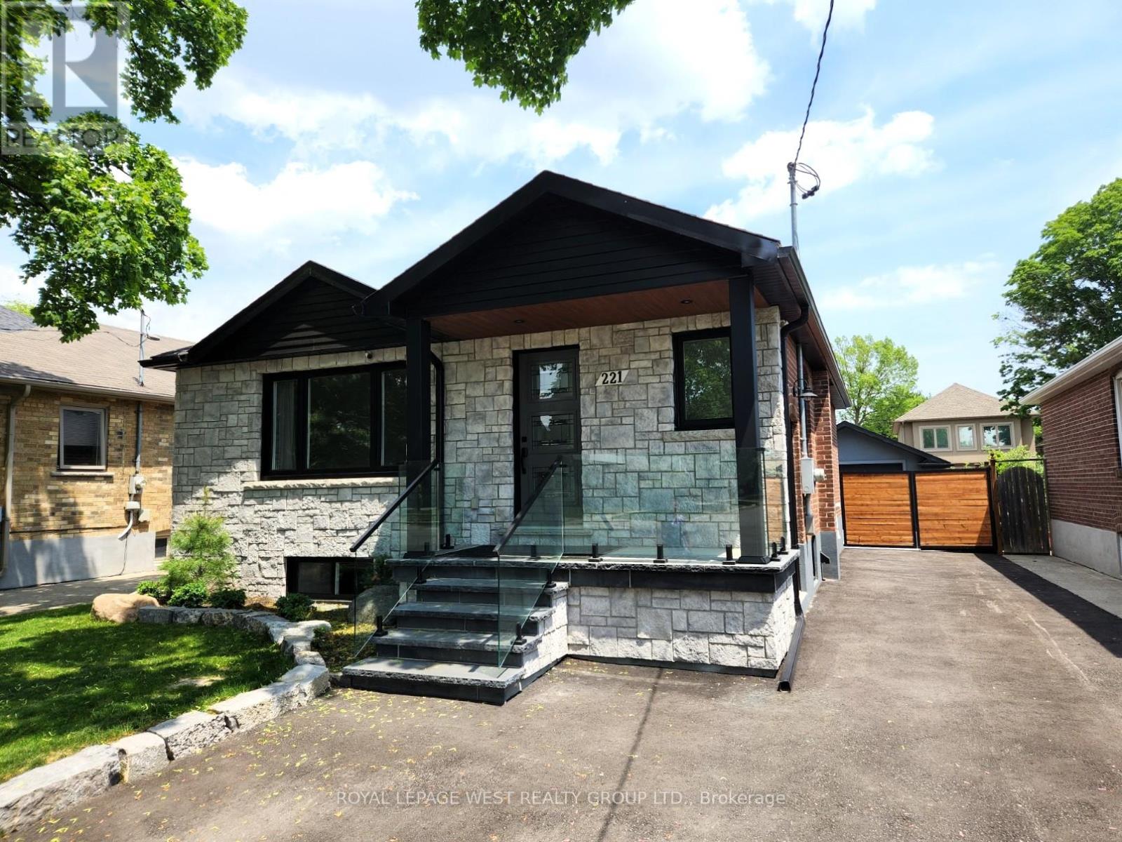 Detached at BASEMENT - 221 THIRTIETH STREET, Toronto