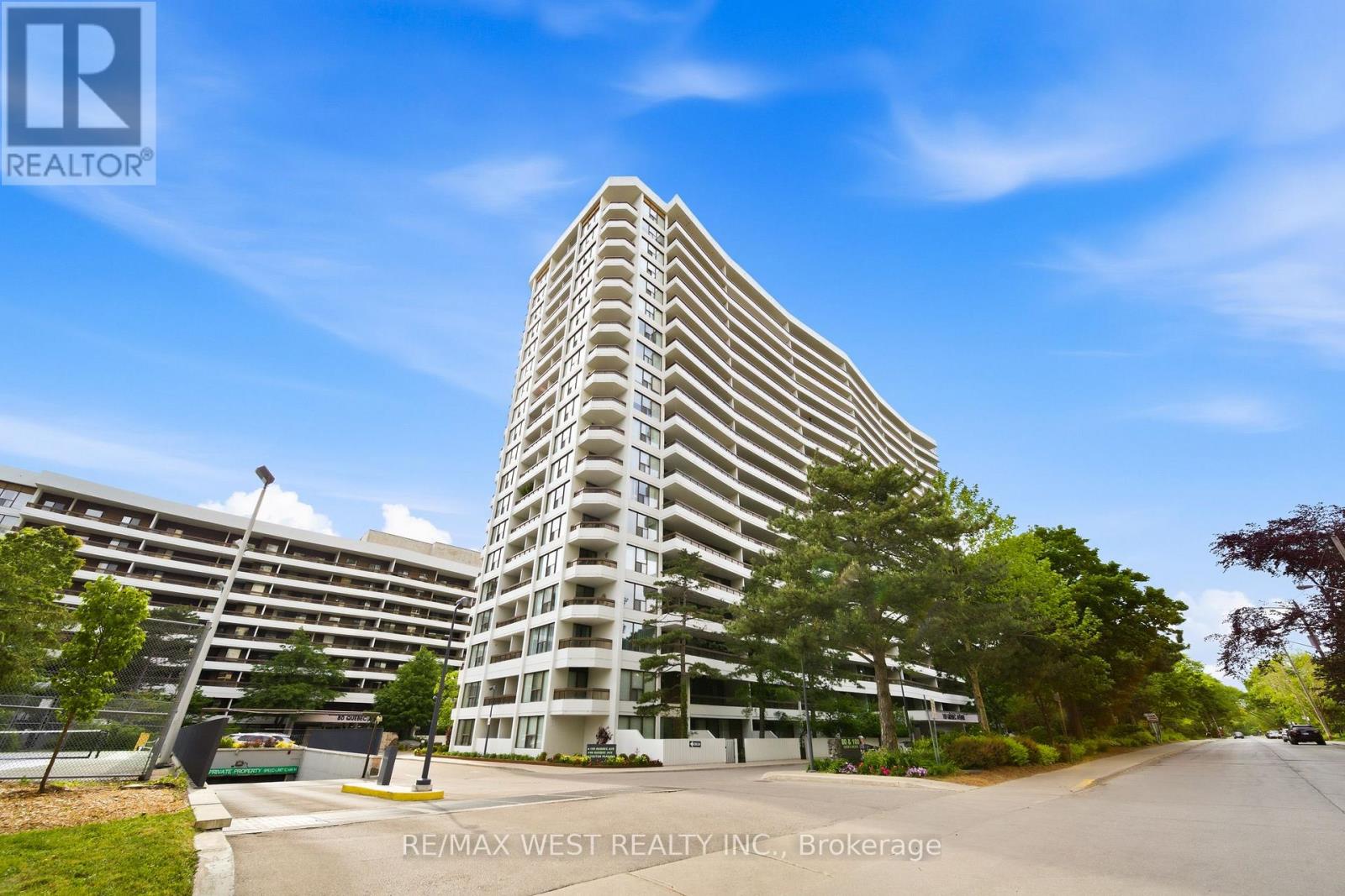Apartment at 1509 - 100 QUEBEC AVENUE, Toronto (High Park North)