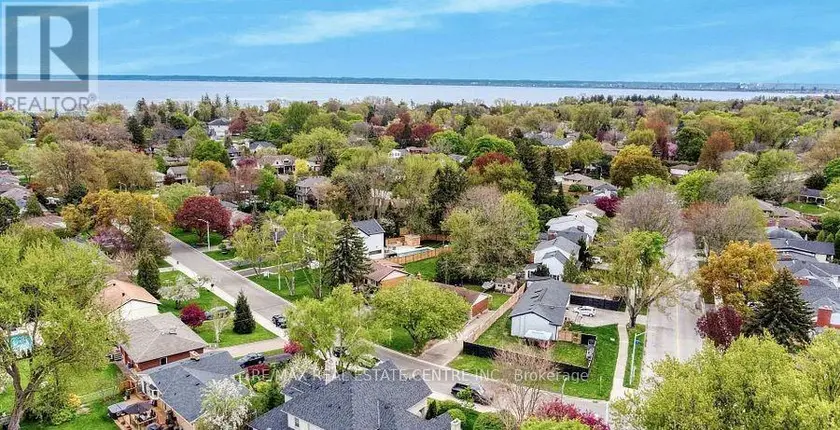 Detached at 314 STRATHCONA DRIVE, Burlington