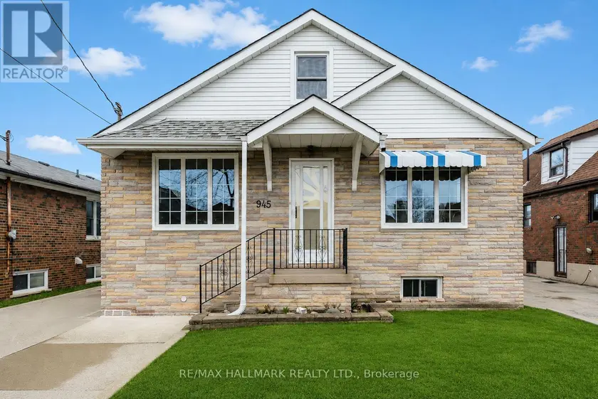Detached at 945 GLENCAIRN AVENUE, Toronto