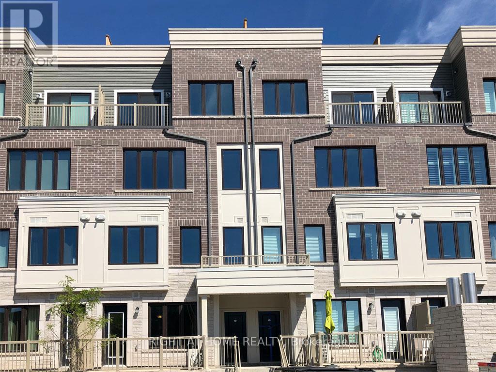 Townhouse at 15 - 95 EASTWOOD PARK GARDENS, Toronto