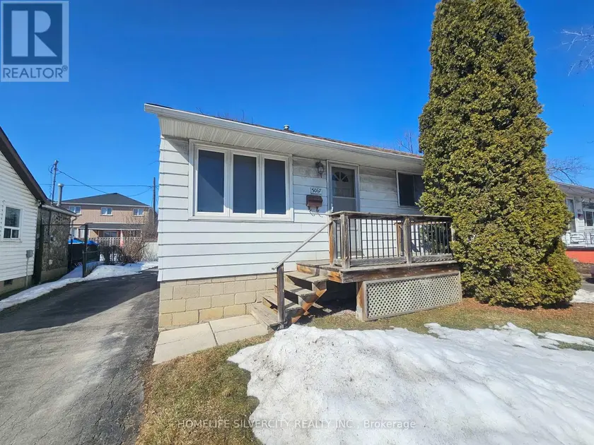 Detached at 3067 CHURCHILL AVENUE, Mississauga (Malton)
