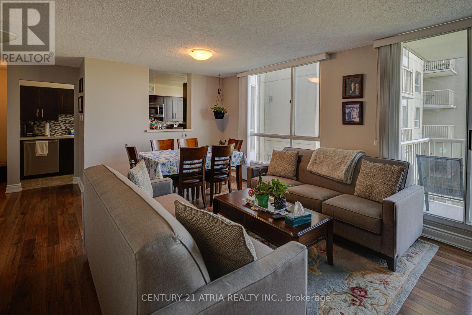 Apartment at 606 - 3077 WESTON ROAD, Toronto (Humberlea-Pelmo Park)