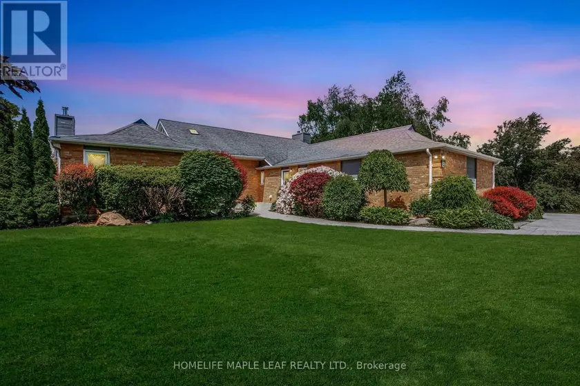 Detached at 8 COATES HILL COURT, Caledon