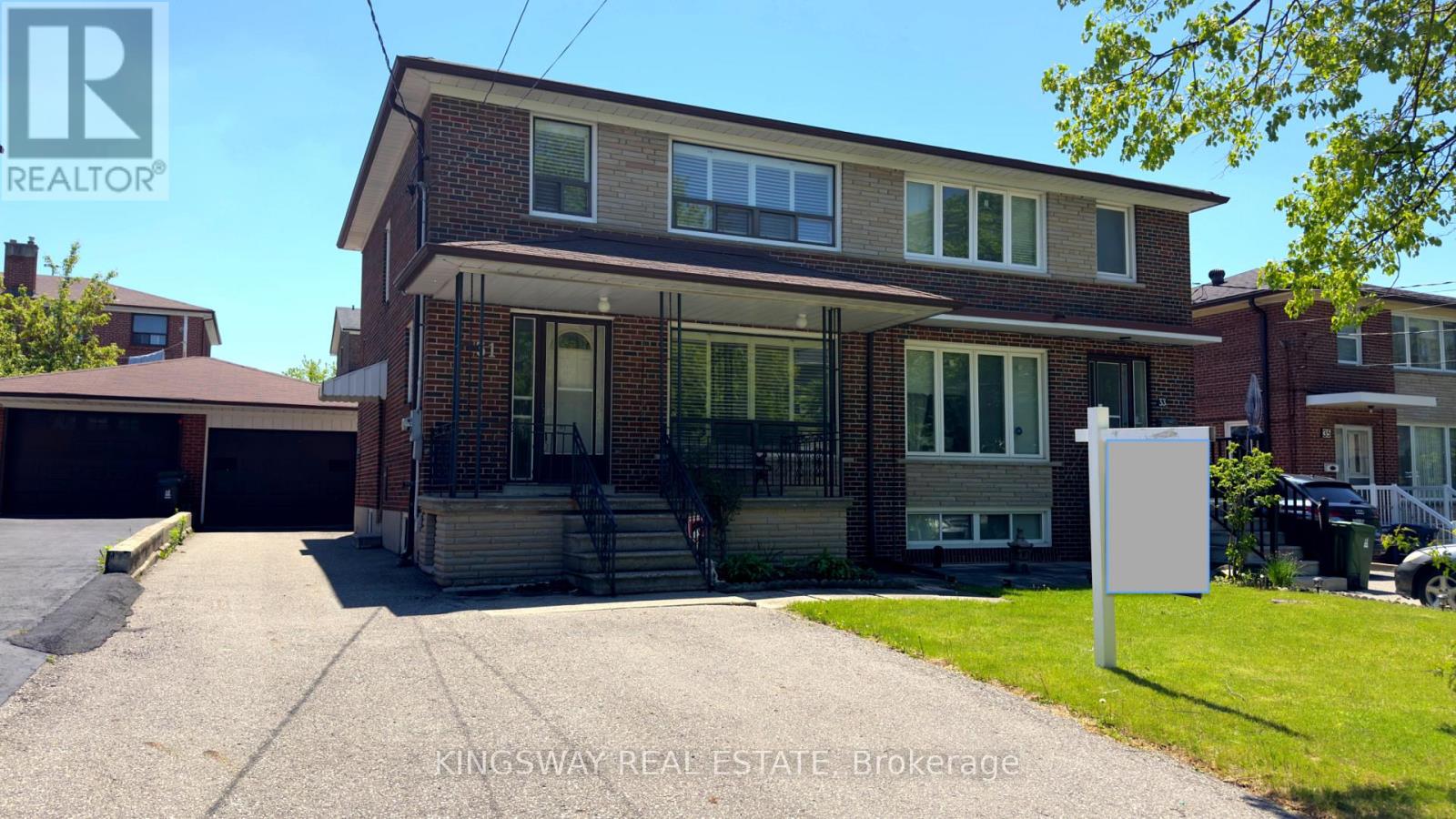 Semi-Detached/Link at 31 QUINAN DRIVE, Toronto