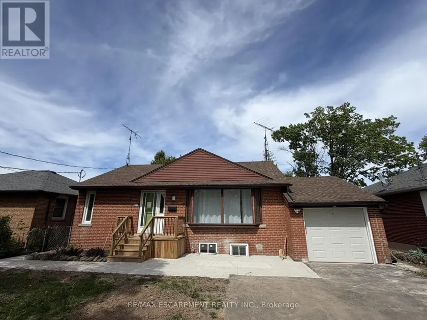 Detached at LOWER - 377 MARTIN STREET, Milton