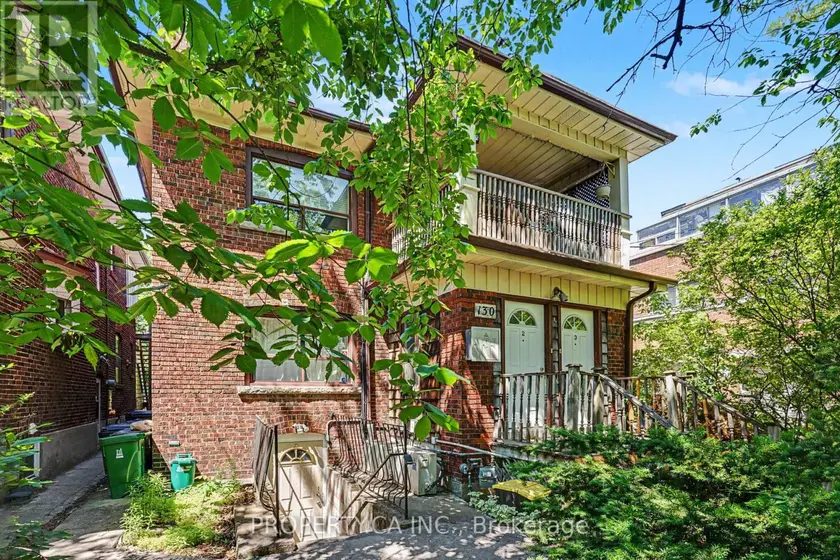 Multiplex at LOWER - 130 LAUDER AVENUE, Toronto (Corso Italia-Davenport)