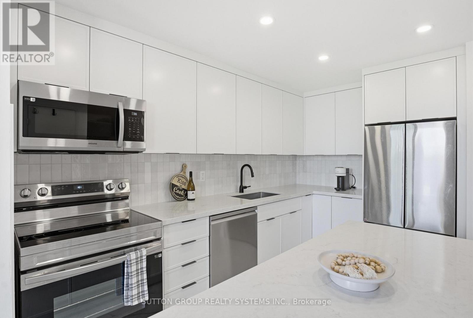 Apartment at 304 - 60 SOUTHPORT STREET, Toronto
