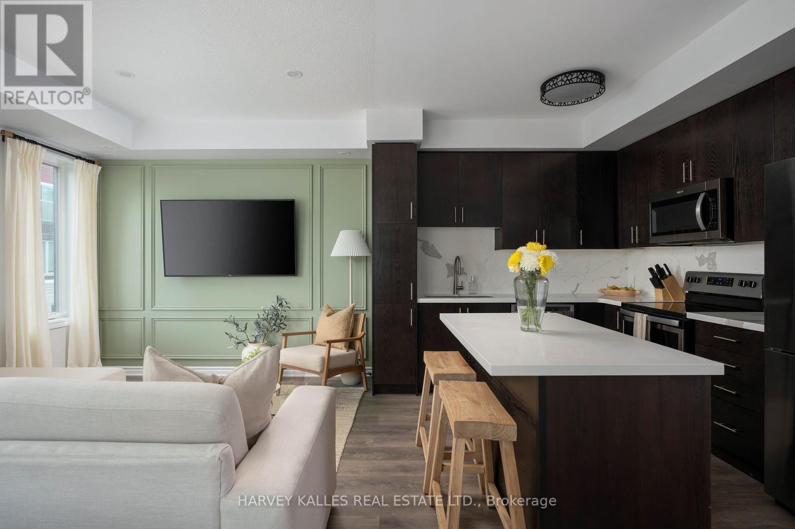 Townhouse at 35 - 85 EASTWOOD PARK GARDENS, Toronto (Long Branch)