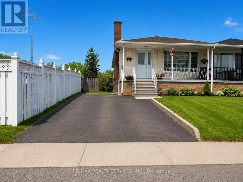 Semi-Detached/Link at 7731 REDSTONE ROAD, Mississauga