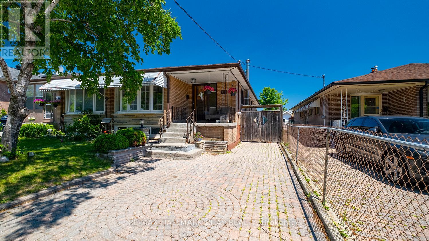 Semi-Detached/Link at 189 SENTINEL ROAD, Toronto (York University Heights)