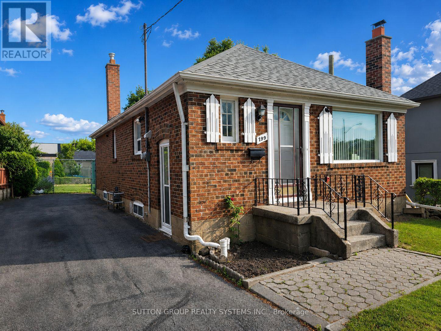 Detached at 199 STRATHNAIRN AVENUE, Toronto