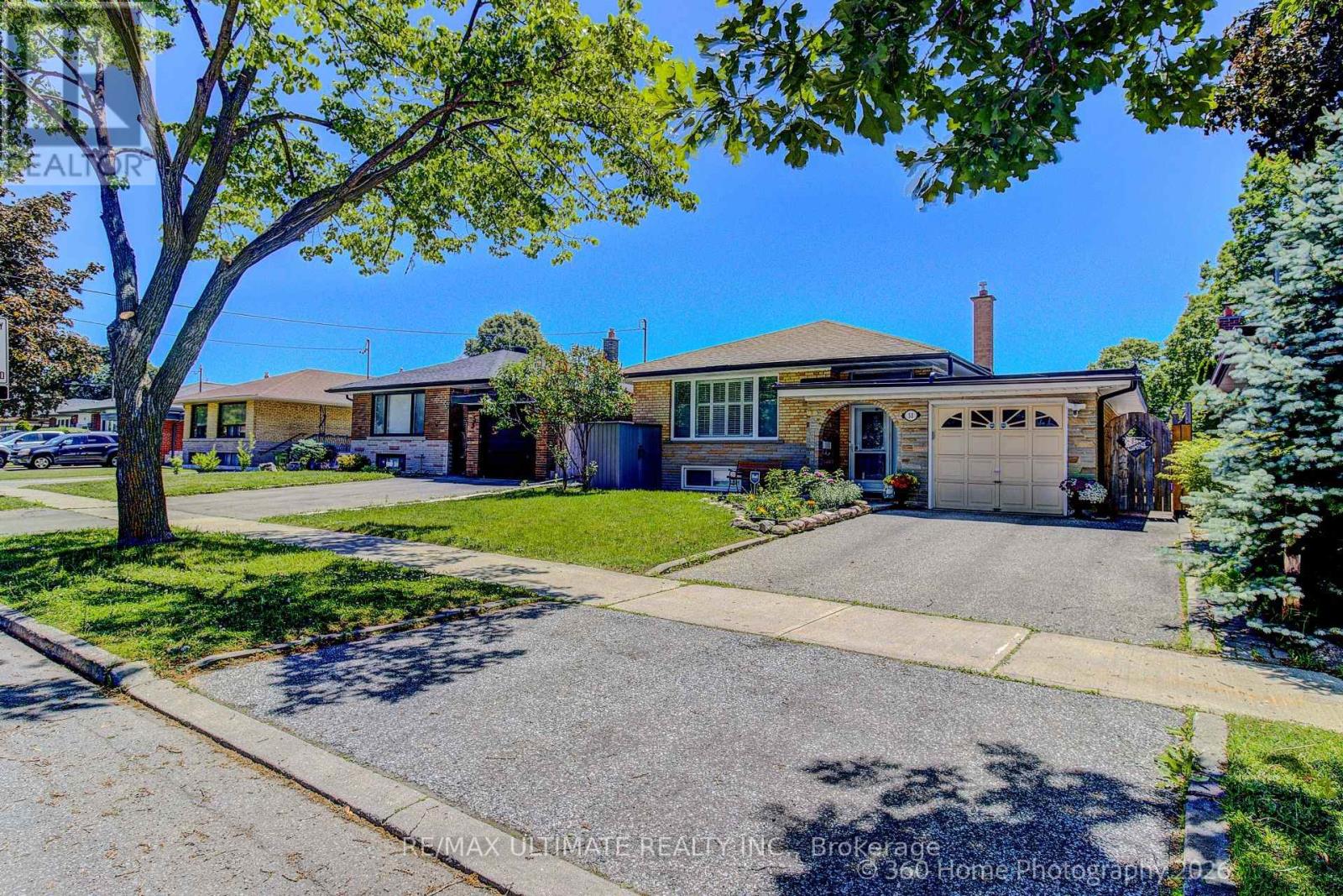 Detached at 53 POYNTER DRIVE, Toronto