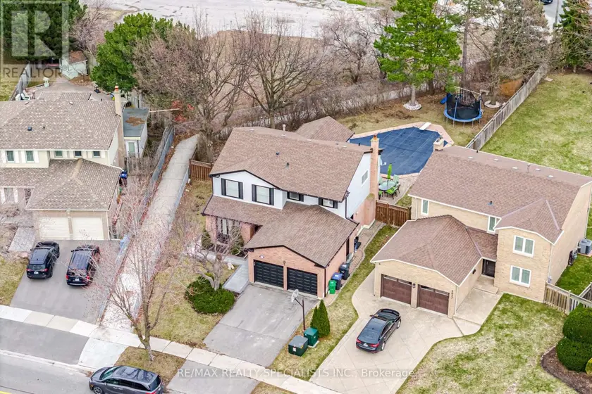 Detached at 6101 EDENWOOD DRIVE, Mississauga