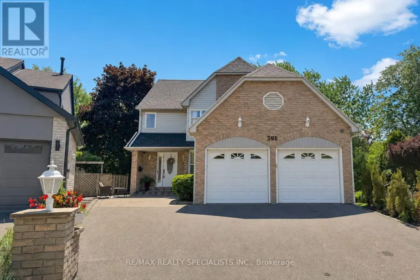 Detached at 39 B NEWINGTON CRESCENT, Toronto (Eringate-Centennial-West Deane)