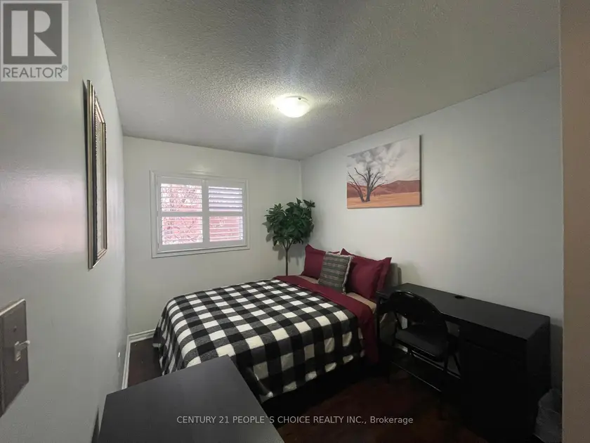 Semi-Detached/Link at ROOM - 54 CARRIE CRESCENT, Brampton