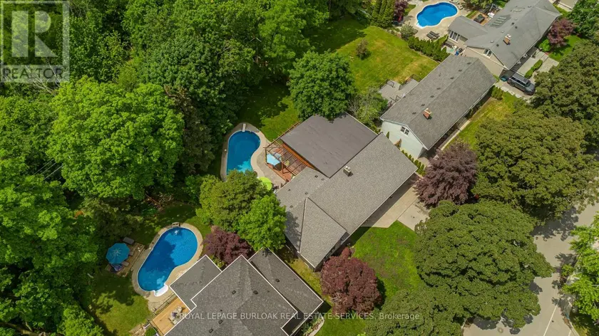 Detached at 272 GOODRAM DRIVE, Burlington (Shoreacres)
