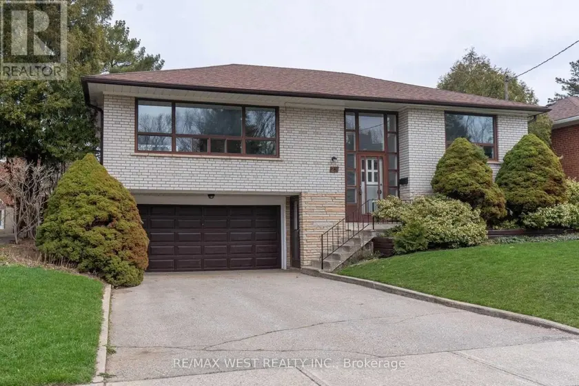 Detached at 29 FULWELL CRESCENT, Toronto (York University Heights)