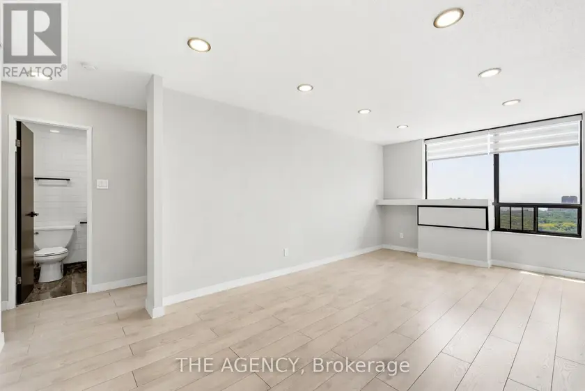 Apartment at 2911A - 2350 DUNDAS STREET W, Toronto (High Park North)