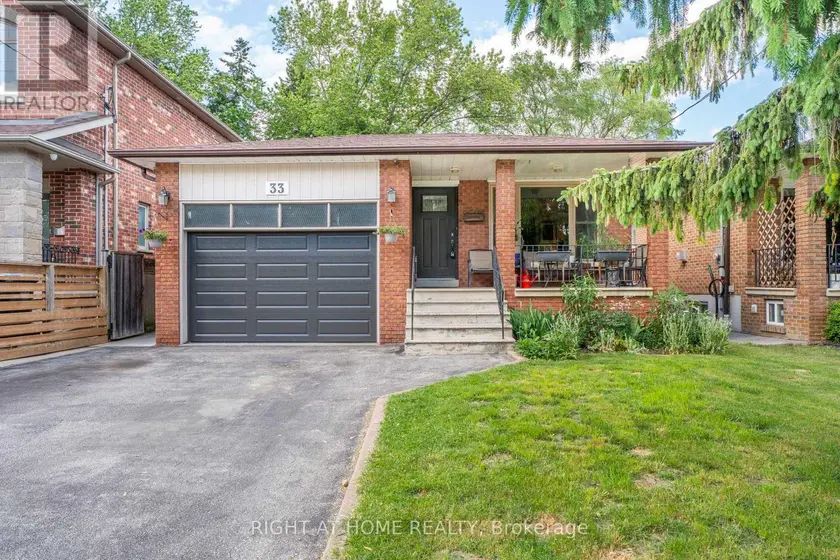 Detached at 33 BENSON AVENUE, Mississauga