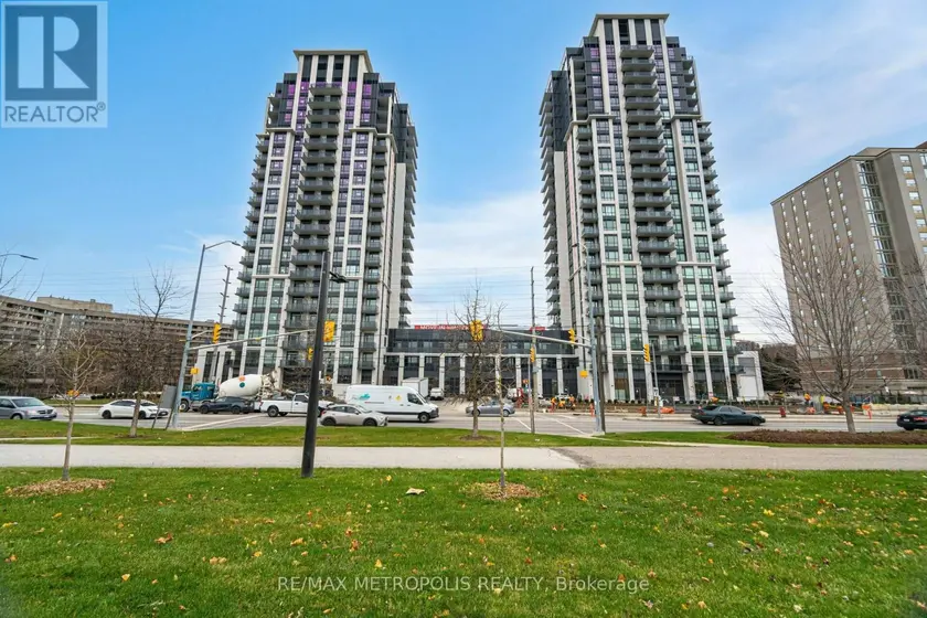 Apartment at 1704 - 202 BURNHAMTHORPE ROAD E, Mississauga