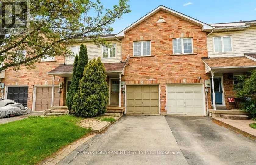 Townhouse at 4413 PETER DRIVE, Burlington (Shoreacres)