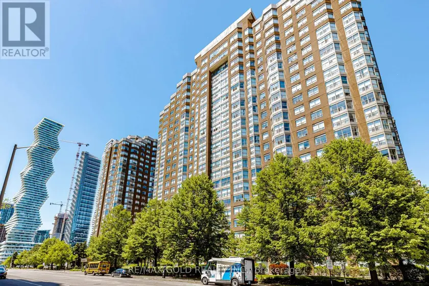Apartment at PH 201 - 325 WEBB DRIVE, Mississauga (City Centre)