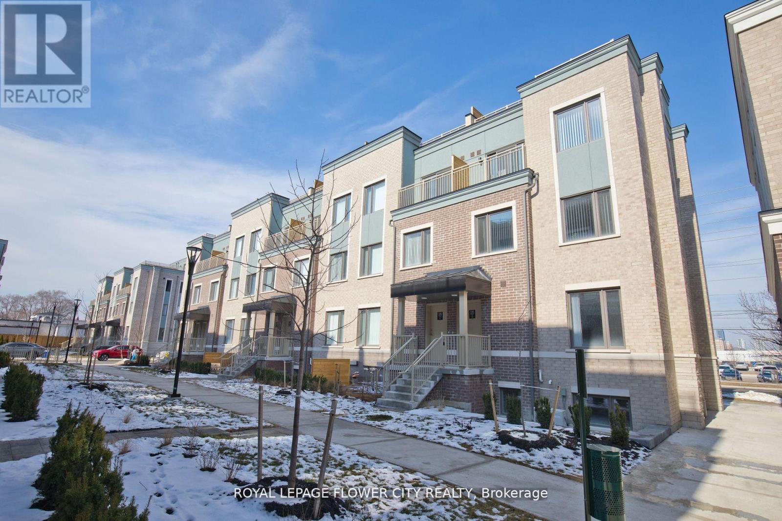 Townhouse at 160 - 225 BIRMINGHAM STREET E, Toronto