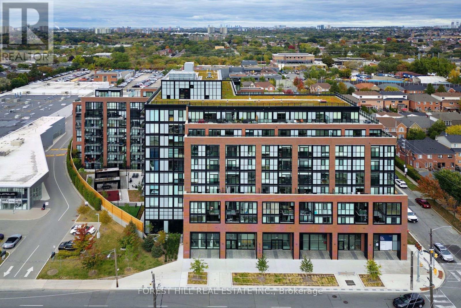 Apartment at 725 - 2300 ST CLAIR AVENUE W, Toronto (Junction Area)