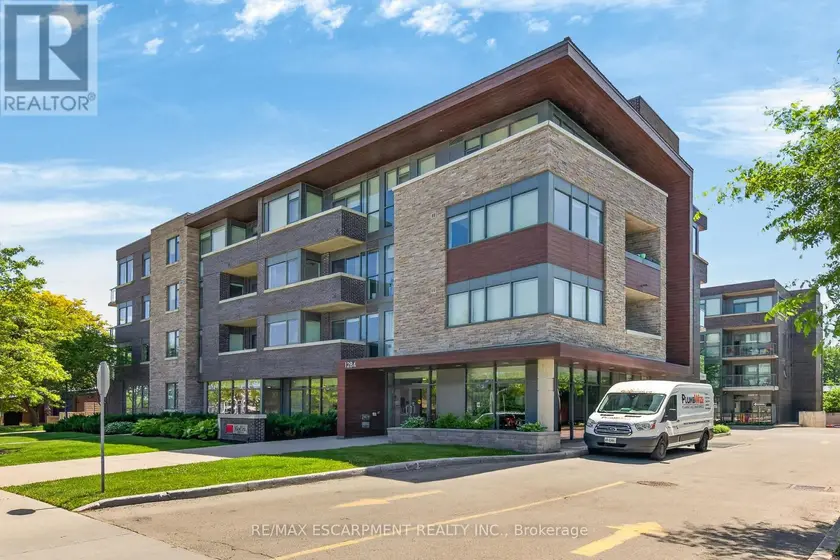 Apartment at 214 - 1284 GUELPH LINE, Burlington (Mountainside)
