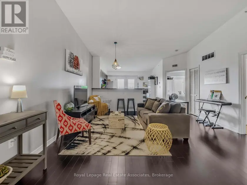 Apartment at 405 - 1390 MAIN STREET E, Milton (DE Dempsey)