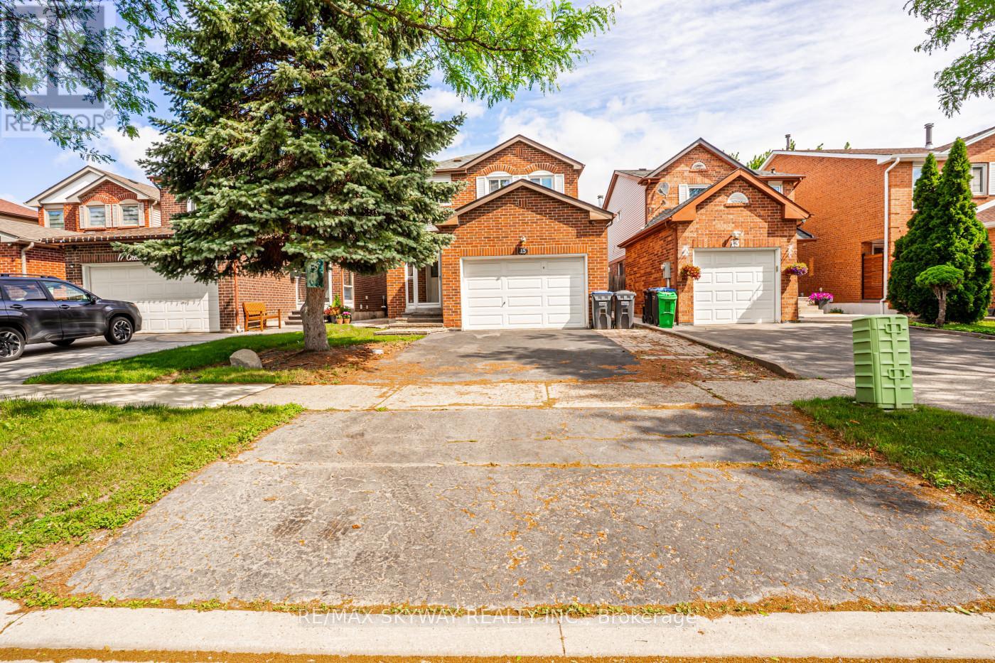 Detached at 15 CRESSWELL DRIVE, Brampton