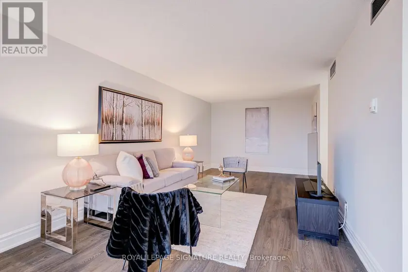 Apartment at 405 - 880 DUNDAS STREET W, Mississauga (Erindale)