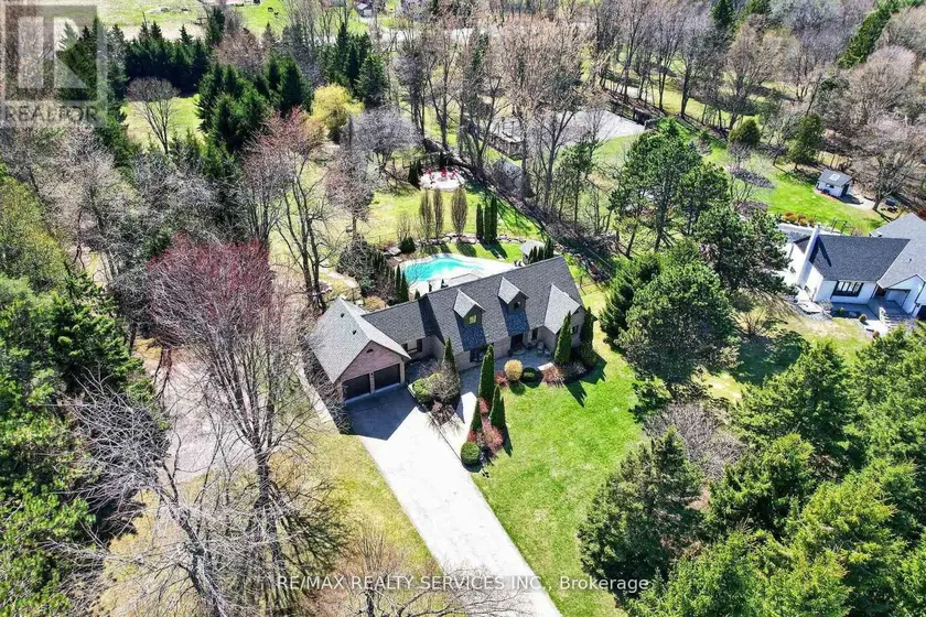 Detached at 12 GLENN COURT, Caledon