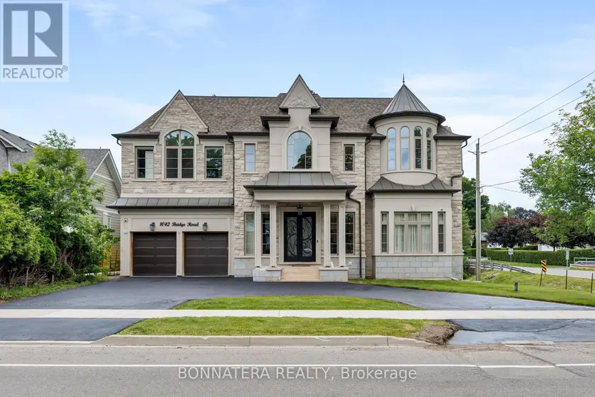 Detached at 1042 BRIDGE ROAD, Oakville