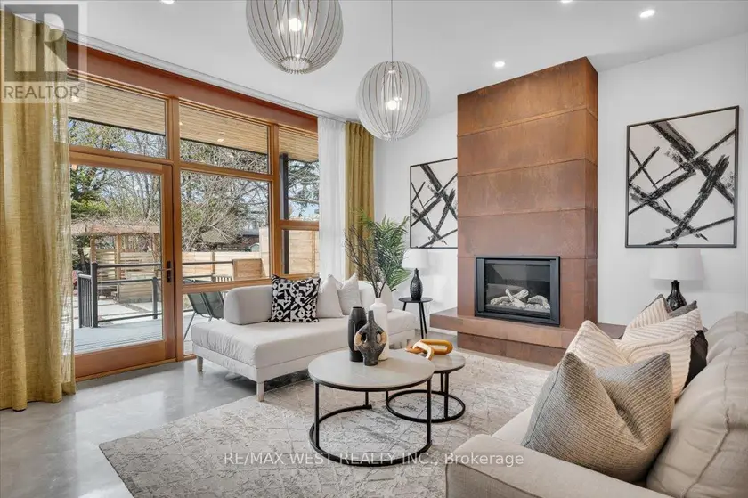 Detached at 38 SMITHFIELD DRIVE, Toronto (Stonegate-Queensway)