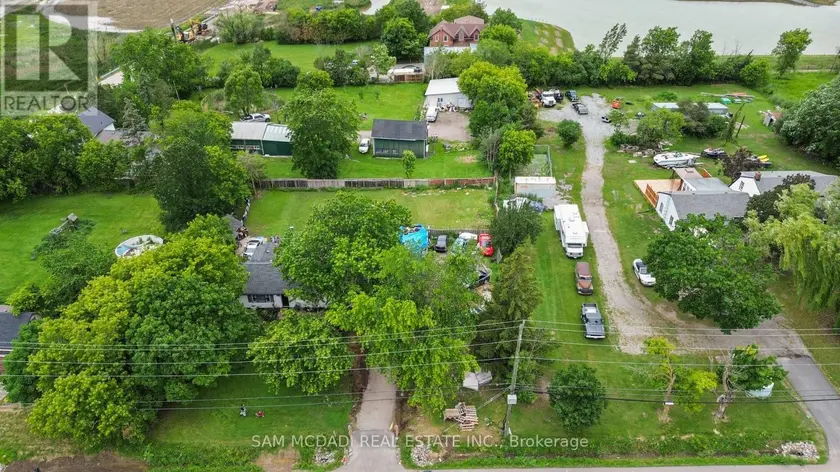 Detached at 10043 BRITANNIA ROAD, Milton