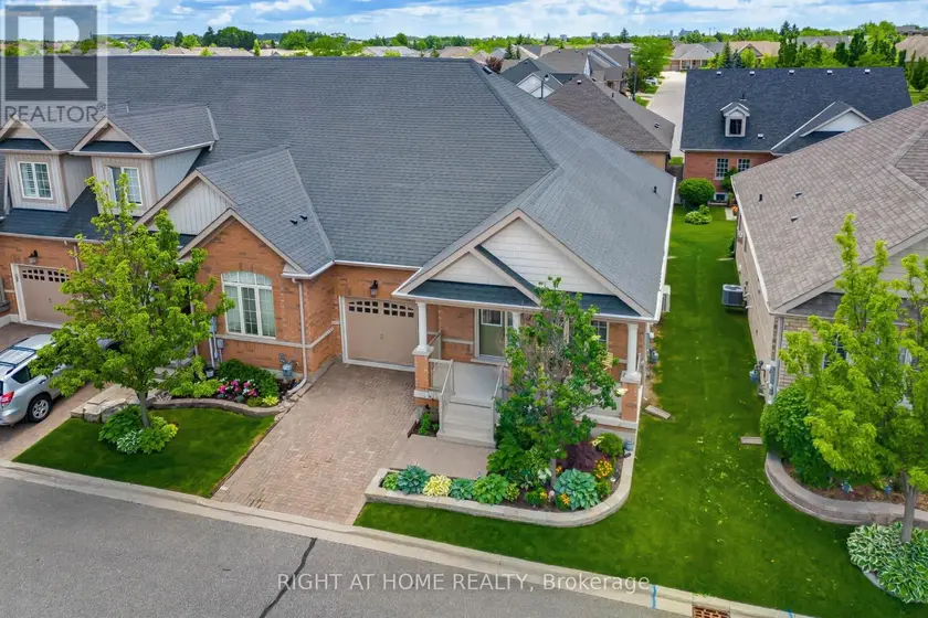 Townhouse at 39 LACORRA WAY, Brampton