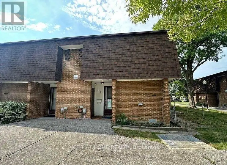 Townhouse at 115 - 16 LITCHFIELD COURT, Toronto