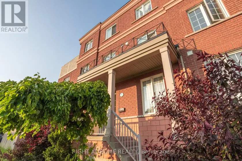 Semi-Detached/Link at 3 HERZBERG GARDENS, Toronto